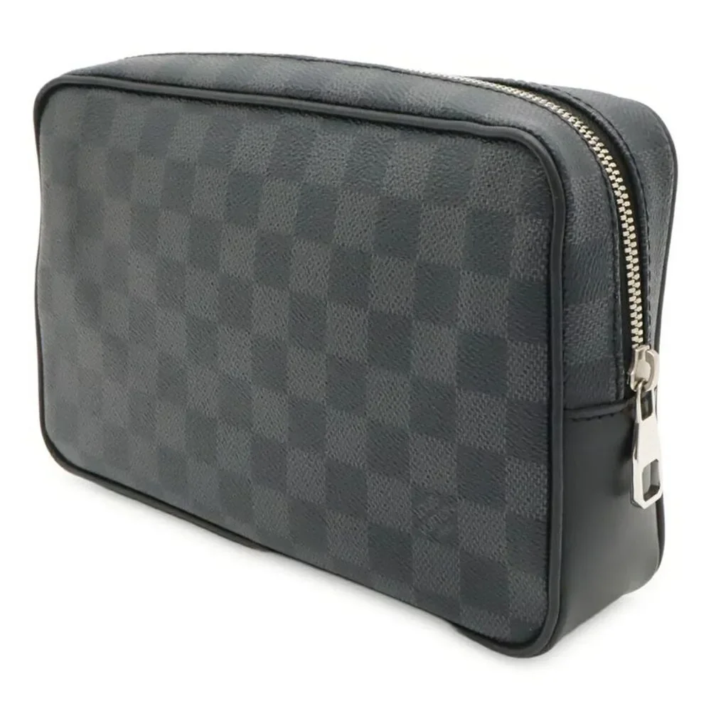 Louis Vuitton delivery duty
